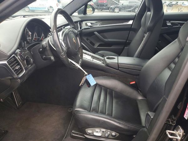 2012 PORSCHE PANAMERA