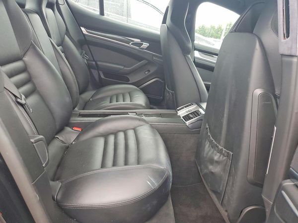 2012 PORSCHE PANAMERA
