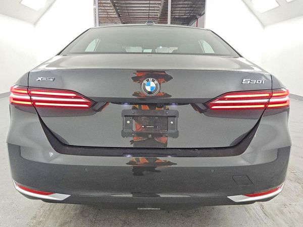 2025 BMW 530 xDrive