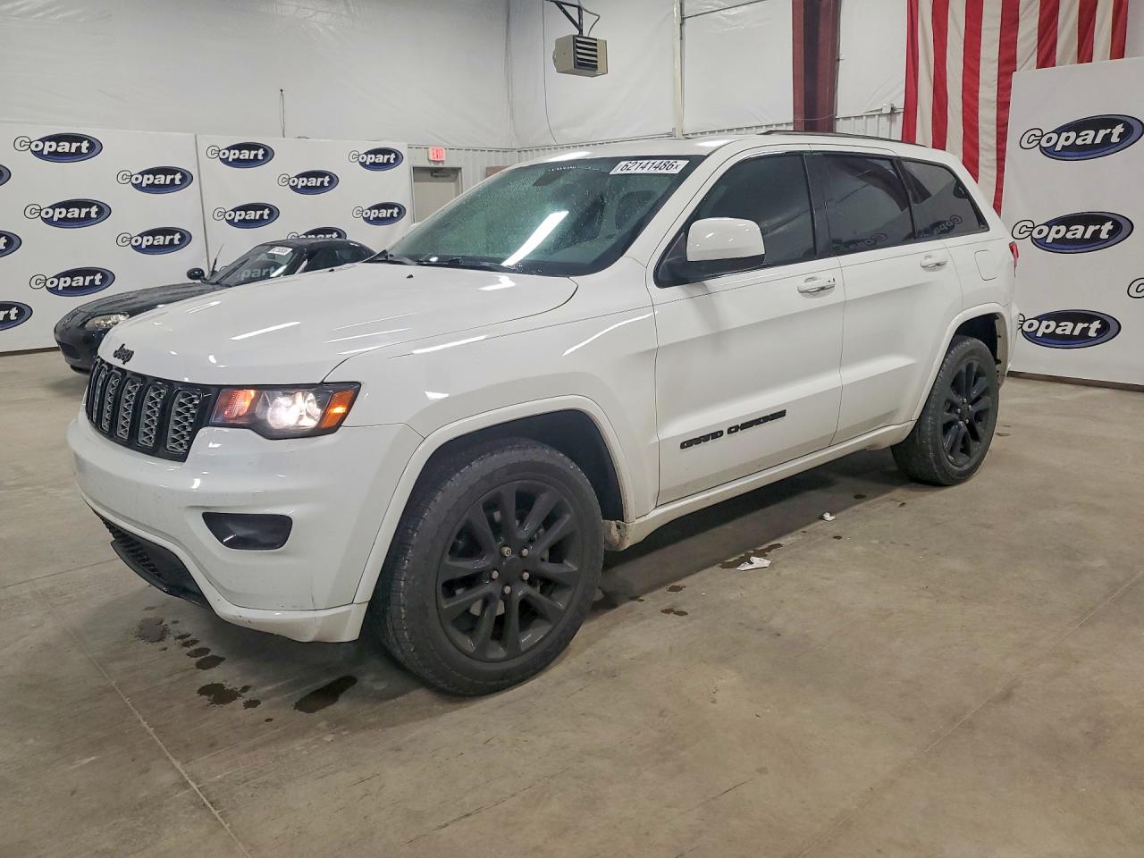 2019 JEEP GRAND CHEROKEE LAREDO 4X2