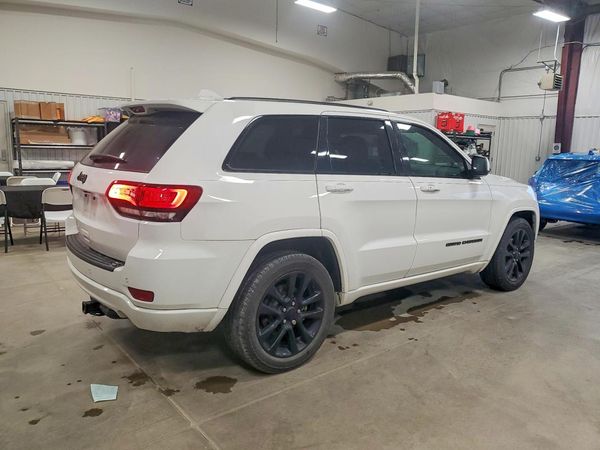 2019 JEEP GRAND CHEROKEE LAREDO 4X2