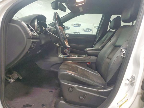 2019 JEEP GRAND CHEROKEE LAREDO 4X2