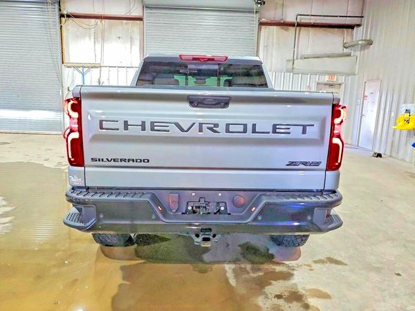 2024 CHEVROLET SILVERADO 1500 ZR2