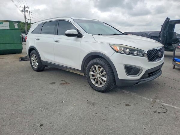 2017 KIA SORENTO L, LX
