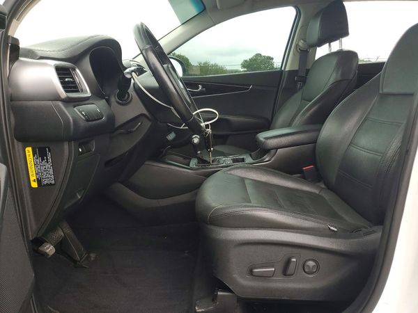 2017 KIA SORENTO L, LX