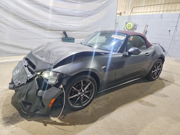 2018 MAZDA MX-5 MIATA Grand Touring (Soft Top)