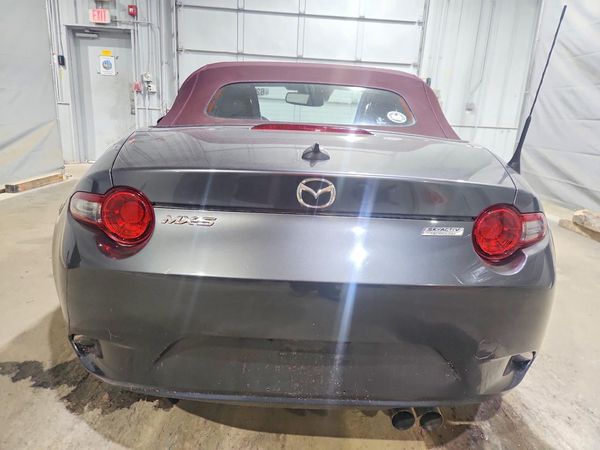 2018 MAZDA MX-5 MIATA Grand Touring (Soft Top)