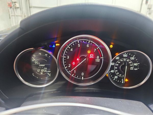 2018 MAZDA MX-5 MIATA Grand Touring (Soft Top)