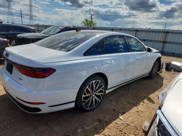 2023 AUDI A8