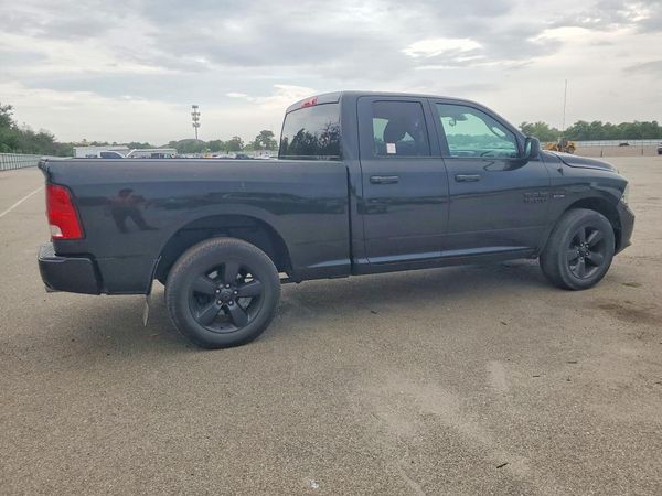 2018 RAM 1500 ST QUAD CAB 4X4