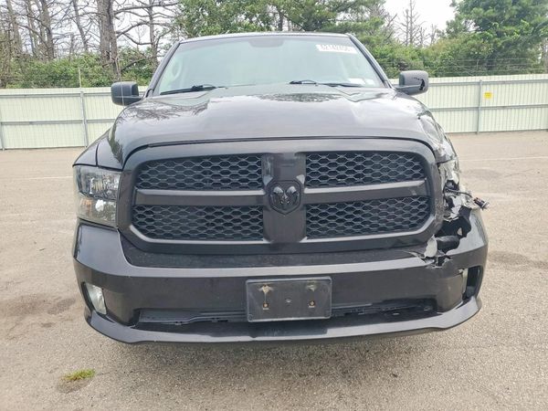 2018 RAM 1500 ST QUAD CAB 4X4