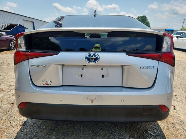 2020 TOYOTA PRIUS