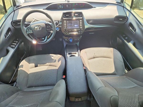 2020 TOYOTA PRIUS