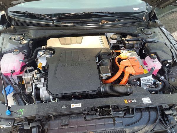 2026 HYUNDAI ELANTRA HYBRID