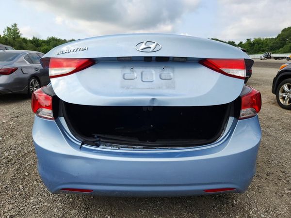 2013 HYUNDAI ELANTRA