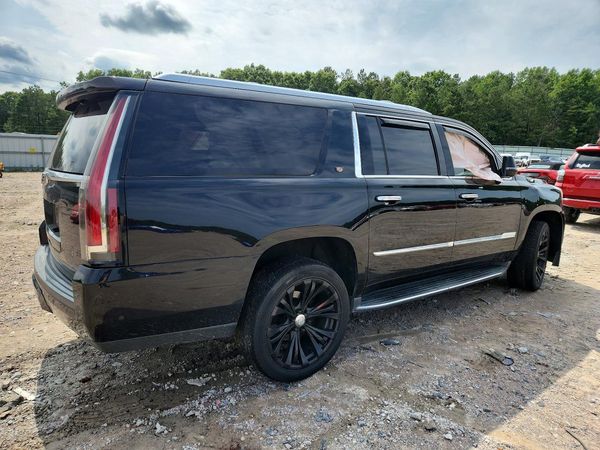 2017 CADILLAC ESCALADE
