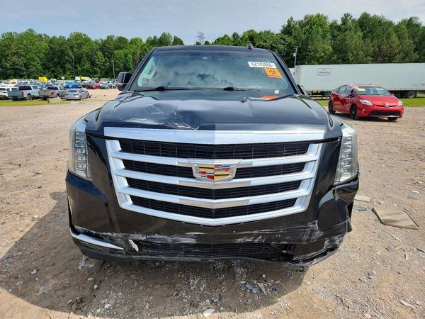 2017 CADILLAC ESCALADE
