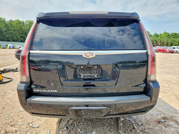 2017 CADILLAC ESCALADE