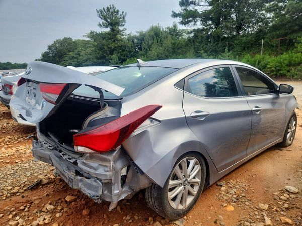 2015 HYUNDAI ELANTRA