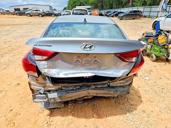 2015 HYUNDAI ELANTRA