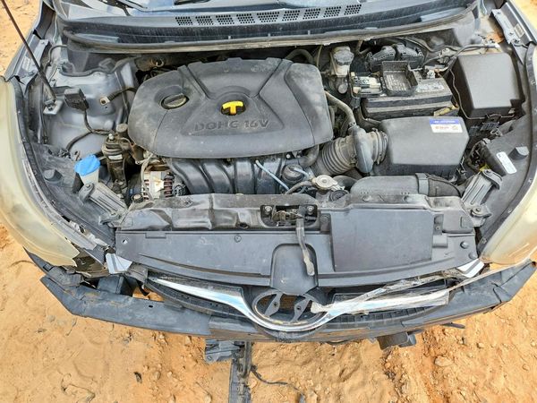2015 HYUNDAI ELANTRA