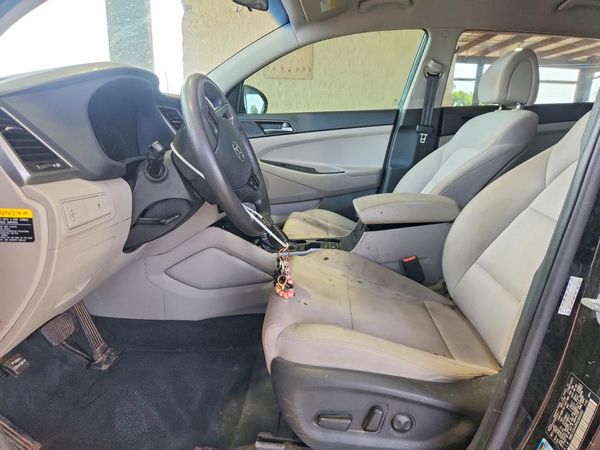 2017 HYUNDAI TUCSON