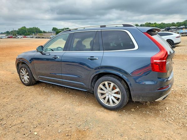 2018 VOLVO XC90