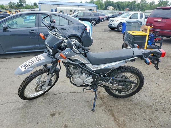 2025 YAMAHA DIRT BIKE