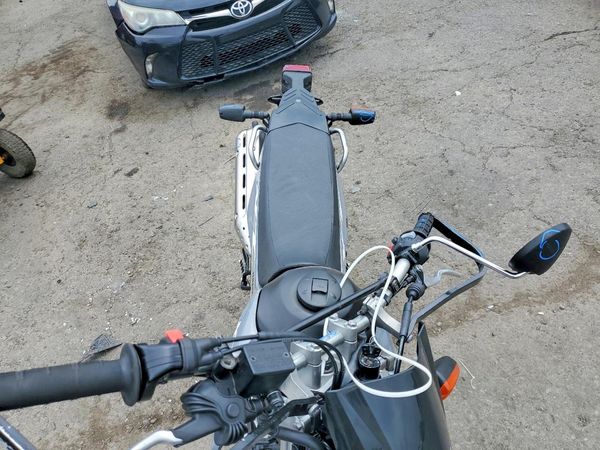 2025 YAMAHA DIRT BIKE