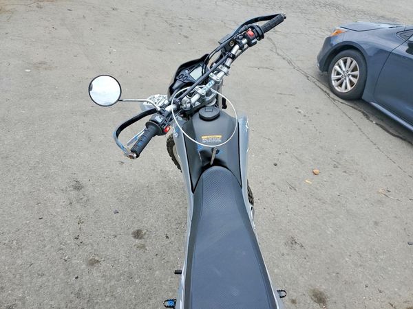 2025 YAMAHA DIRT BIKE