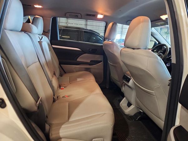 2016 TOYOTA HIGHLANDER Base/Hybrid
