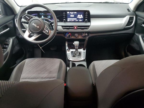 2026 KIA SELTOS LX