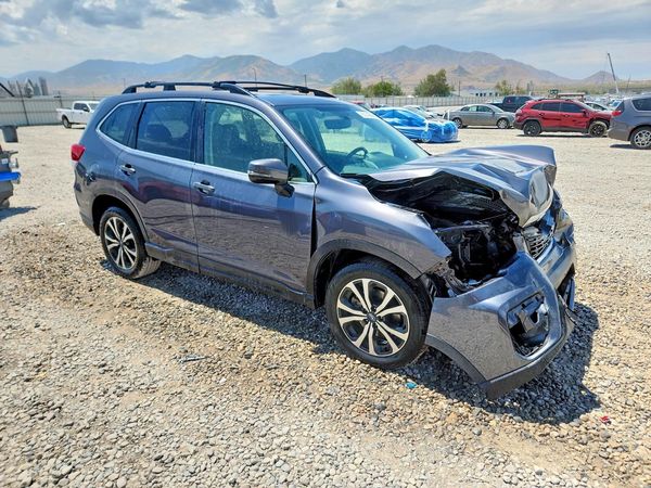 2021 SUBARU FORESTER Limited