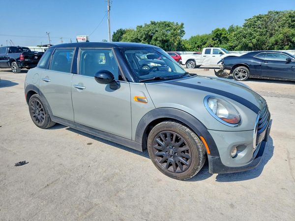 2017 MINI COOPER