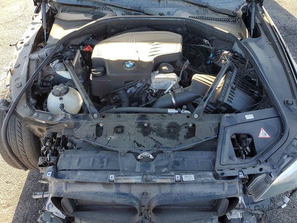 2016 BMW 528