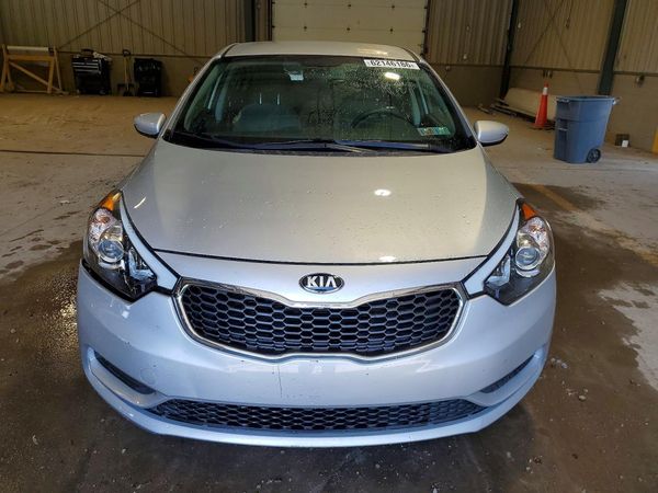 2016 KIA FORTE GL (Middle-Low Grade)