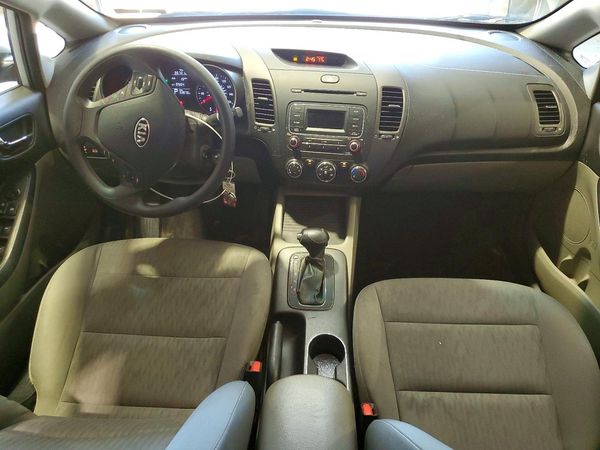 2016 KIA FORTE GL (Middle-Low Grade)