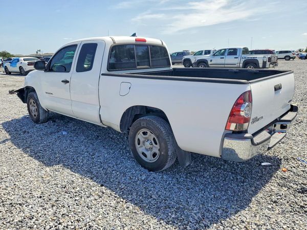 2015 TOYOTA TACOMA Delux Grade