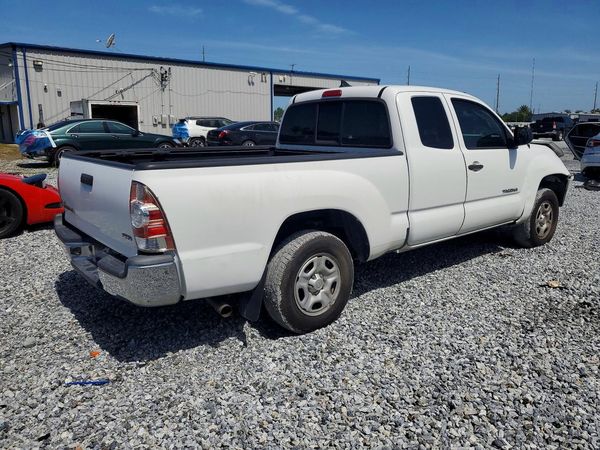 2015 TOYOTA TACOMA Delux Grade