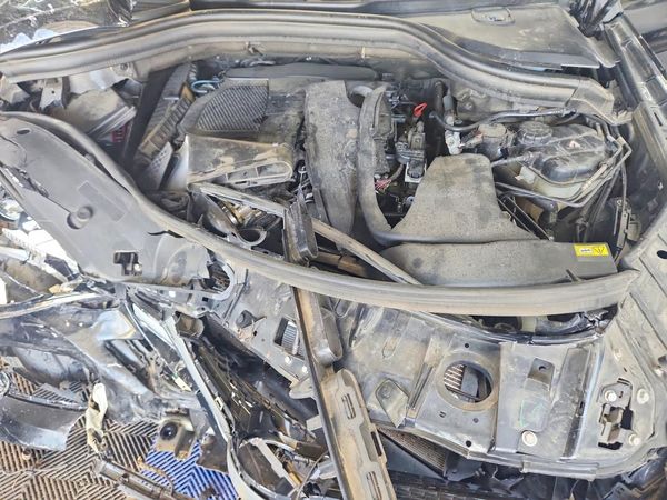 2018 MERCEDES-BENZ GLE-CLASS GLE350 — Engine bay