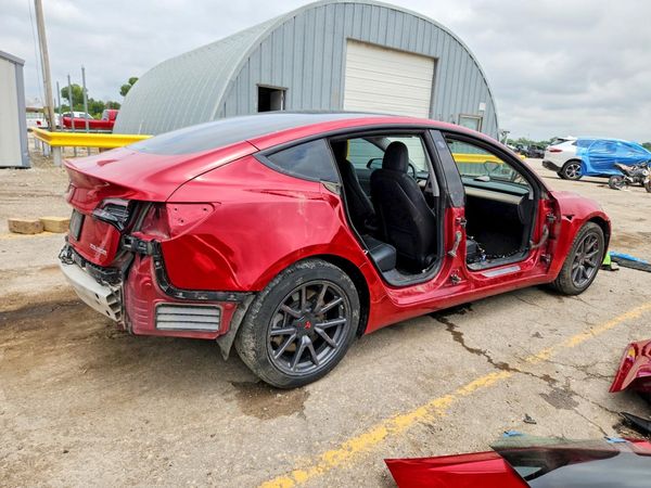 2020 TESLA MODEL 3