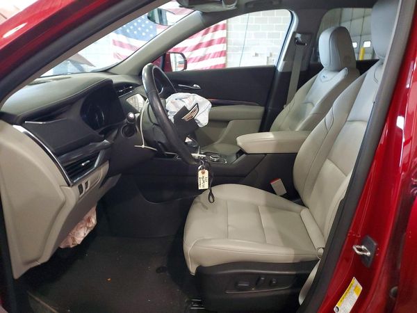 2019 CADILLAC XT4 Luxury