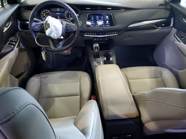 2019 CADILLAC XT4 Luxury