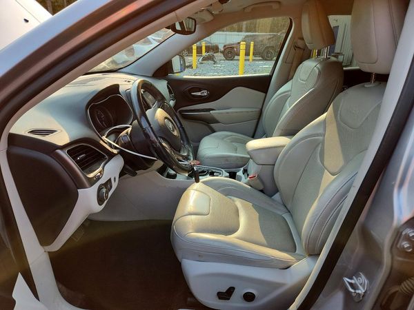 2019 JEEP CHEROKEE LIMITED 4X4