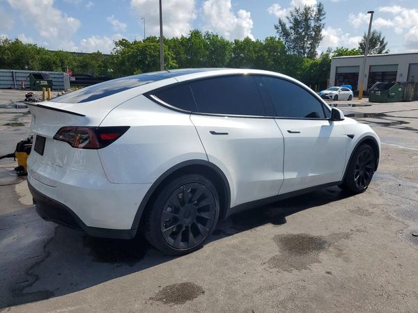 2022 TESLA MODEL Y