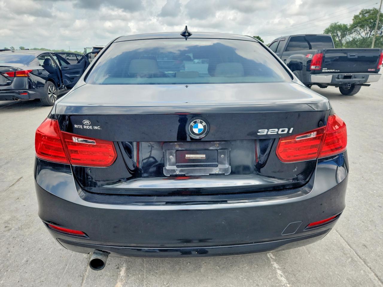 2015 BMW 320 SA