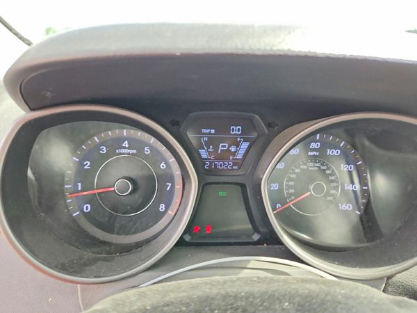 2016 HYUNDAI ELANTRA