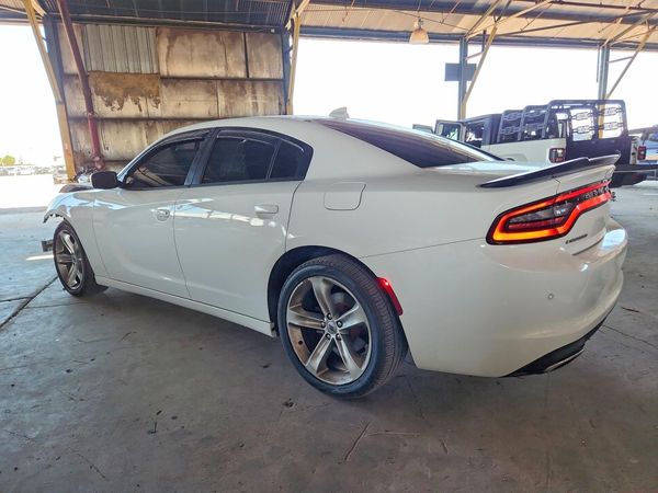 2017 DODGE CHARGER SXT
