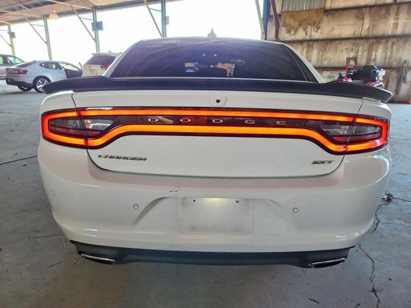 2017 DODGE CHARGER SXT