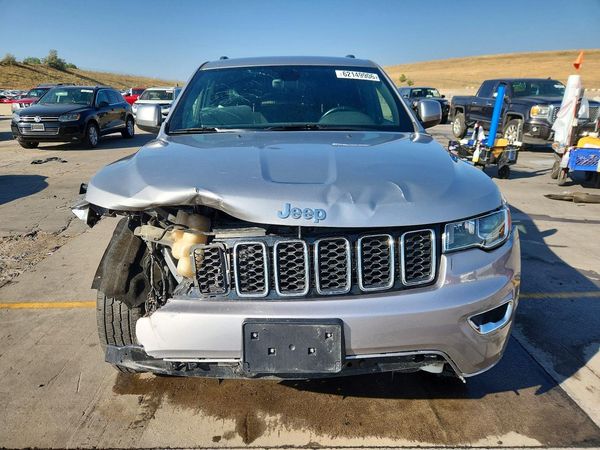 2017 JEEP GRAND CHEROKEE LAREDO 4X4